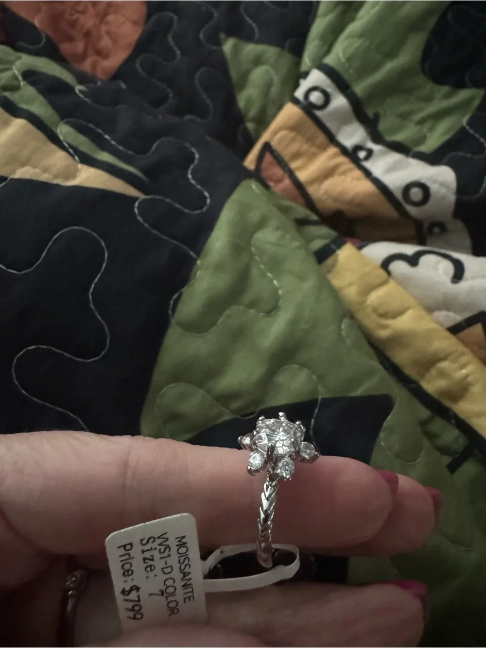 N/A elegant moissanite